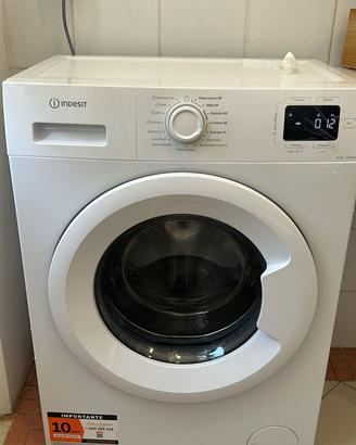 Lavatrice Indesit 1 anno di vita