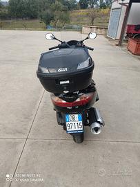 scooter Burgman 