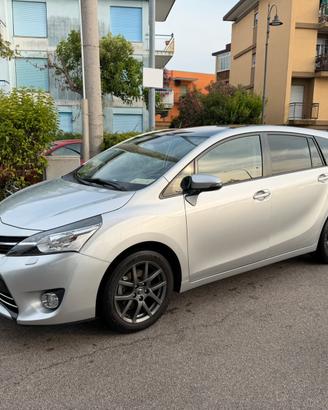 Toyota verso 1.6 tdi style full optional