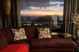 VILLA PANORAMICA CON TERRAZZI E SPAZI DI RISTORAZI