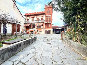 VILLA SINGOLA A MONCALIERI