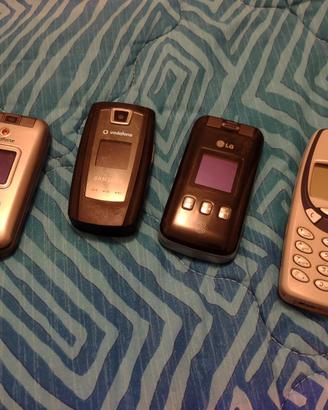 Telefonini cellulari vintage LG Nokia Samsung