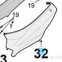 Fianco SX Peugeot Tweet 125 grigio