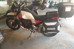 Moto guzzi v85tt evocative graphics