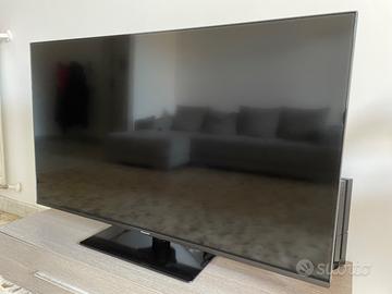 Smart TV Panasonic MX 700 - 50”