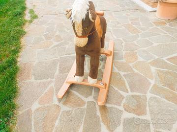 Cavallino a dondolo - giocattolo