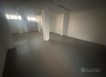 Negozio a Pitz'e Serra