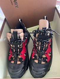 Scarpa sneaker  elegante/sportiva Burberry