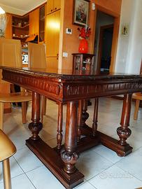 Tavolo antico in noce