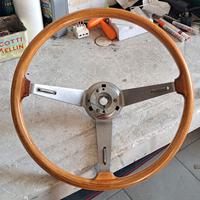 Volante Hellebore Alfa Romeo gt 2000