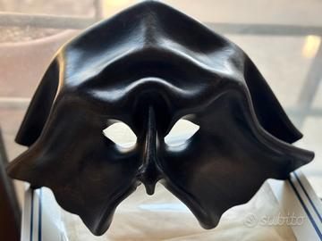 Maschera teatrale artigianale in cuoio modellato