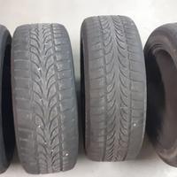 4 Gomme invernali Nokian cerchione 205/55 R16 94V
