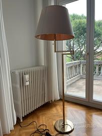 Lampada da terra classica