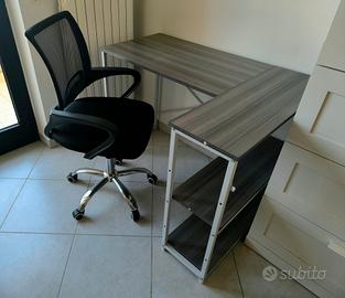 scrivania ad angolo e sedia ergonomica - NUOVE -