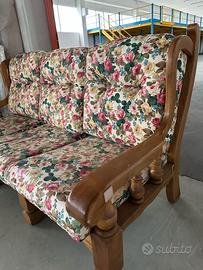 divano in legno massiccio