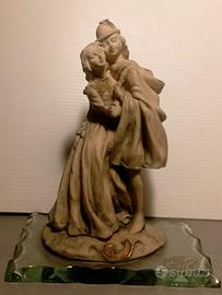 Statuina Romeo e Giulietta su base vetro. Vintage