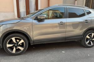 Nissan qasqhai