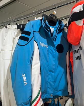 Abbigliamento invernale per scii