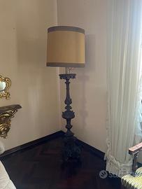 Lampada da terra antica
