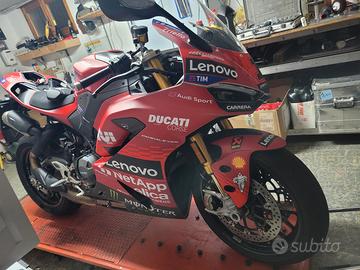 Ducati Panigale V2 - 2025