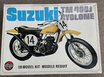 Airfix Suzuki 400J Cyclone Cross 1/8