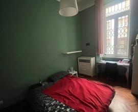 Deliziosa stanza singola in grande appartamento