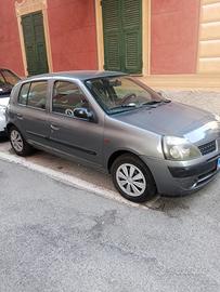 Renault Clio 1200 per neopatentati 