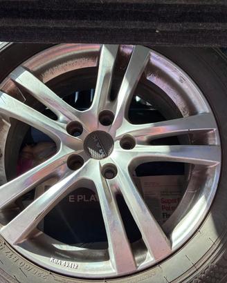 Gomme e cerchi 225-60-17 99H