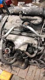 MOTORE VOLKSWAGEN  TOURAN 2005 130 CV td 6 marce