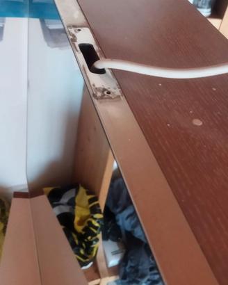 Specchio contenitore da bagno