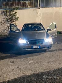 Mercedes C220