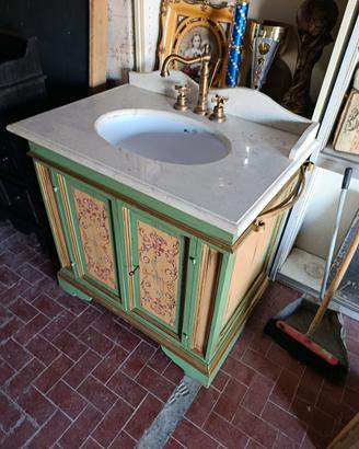 Mobiletto bagno liberty