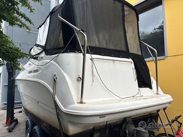 Barca marca bayliner