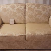 divano 2 posti in tessuto + 2 poltrone