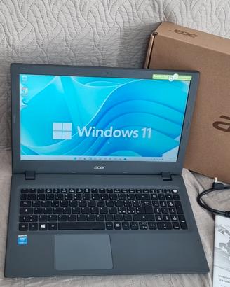 Acer notebook intel core i3 2024 batteria 6h nuovo