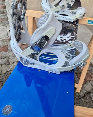 snowboard attacchi e casco 