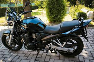 Suzuki GSF650 Bandit del 2005