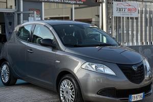 LANCIA Ypsilon 1.2 69 CV 5p. Platinum