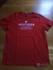 T-shirt rossa