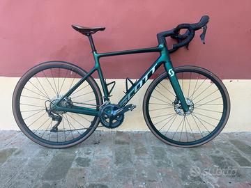Bicicletta corsa Scott Addict 20 Disc