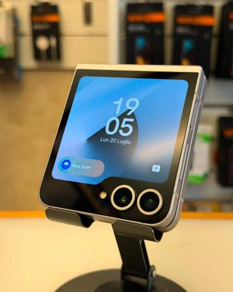SAMSUNG GALAXY Z FLIP 6 PARI AL NUOVO CON GARANZIA