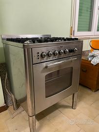 Cunina a gas inox con forno