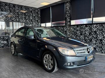 Mercedes-benz C 220 CDI BlueEFFICIENCY Avantgarde