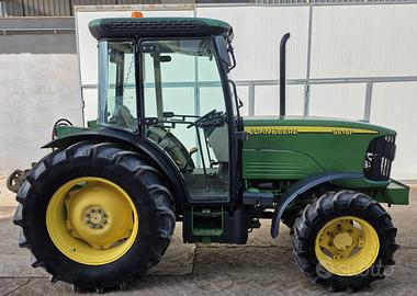 John Deere 5515F
