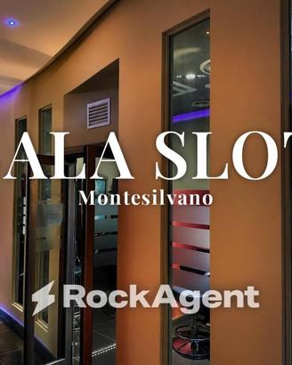 Attività / Licenza di 160 m² con più di 5 locali a