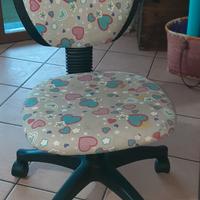 sedia ragazza scrivania