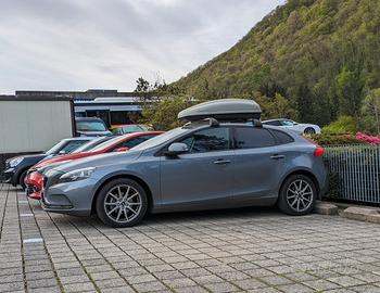 Volvo V40 con gancio traino