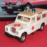 Polistil Land Rover ambulanza Croce rossa 1 25