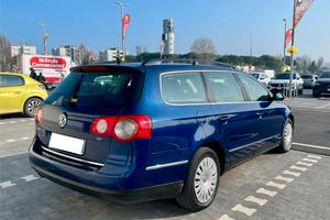 VOLKSWAGEN PASSAT 2.0 TDI 140 CV HIGHLINE PERFETTA