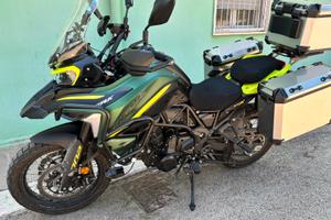 Beneli trk 702x